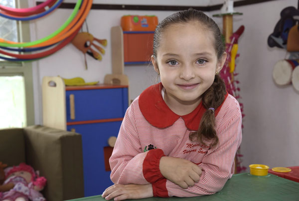 imagen decorativa, niña estudiante